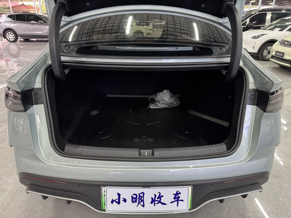 BYD Seal 06 DM-i 2025 immagine di auto #9