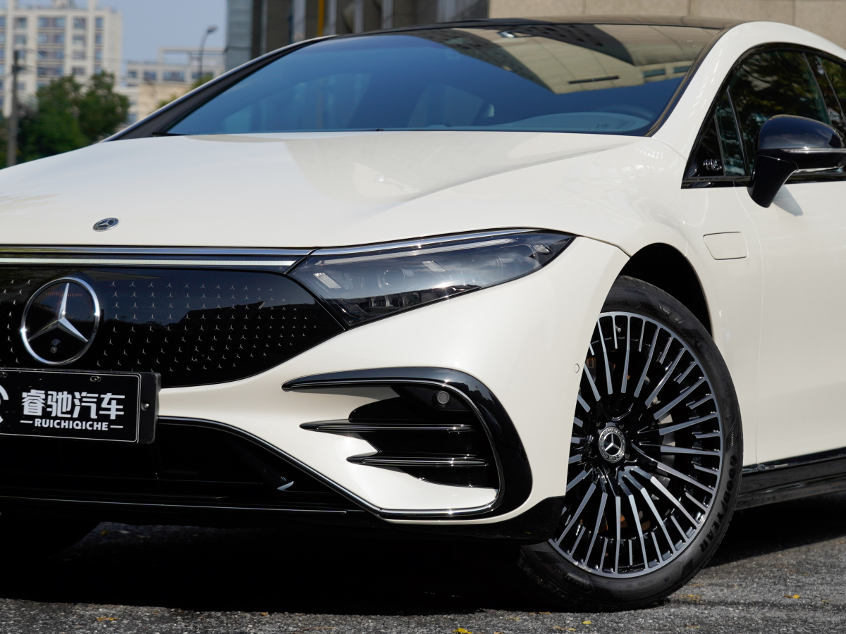 Mercedes-Benz EQS Class 2024 car image #9