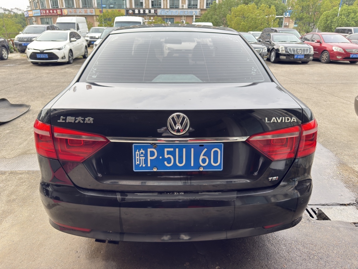 Volkswagen Lavida 2014 car image #9