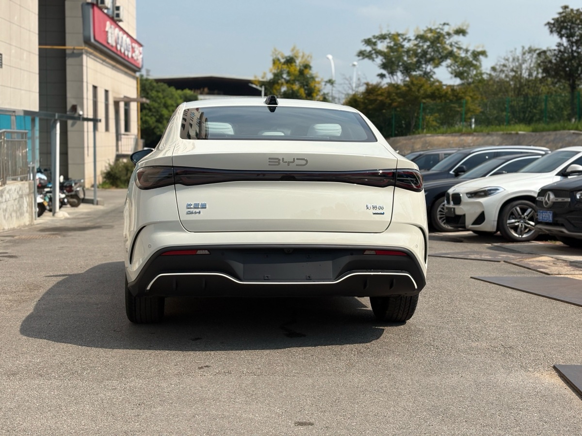 BYD Seal 06 DM-i 2025 immagine di auto #9