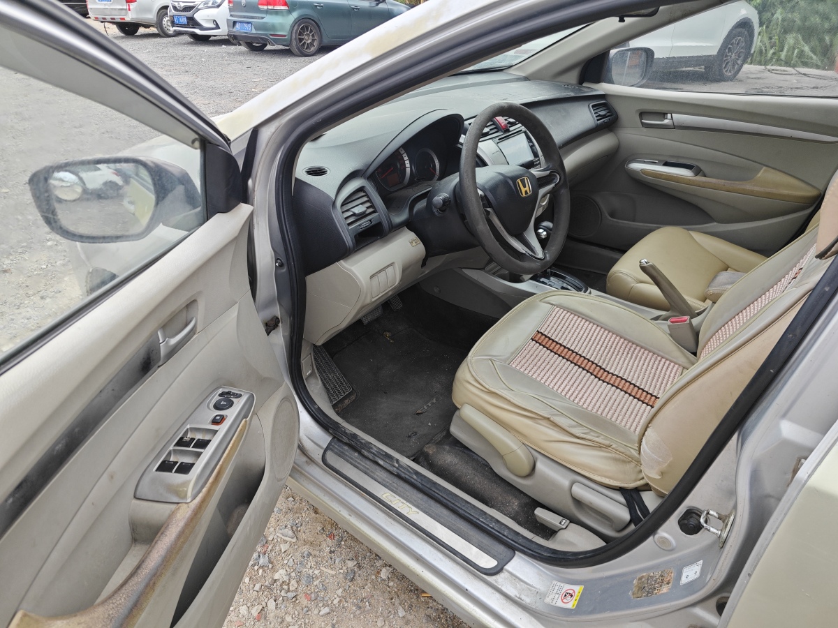 Honda City Classic 2010 car image #9