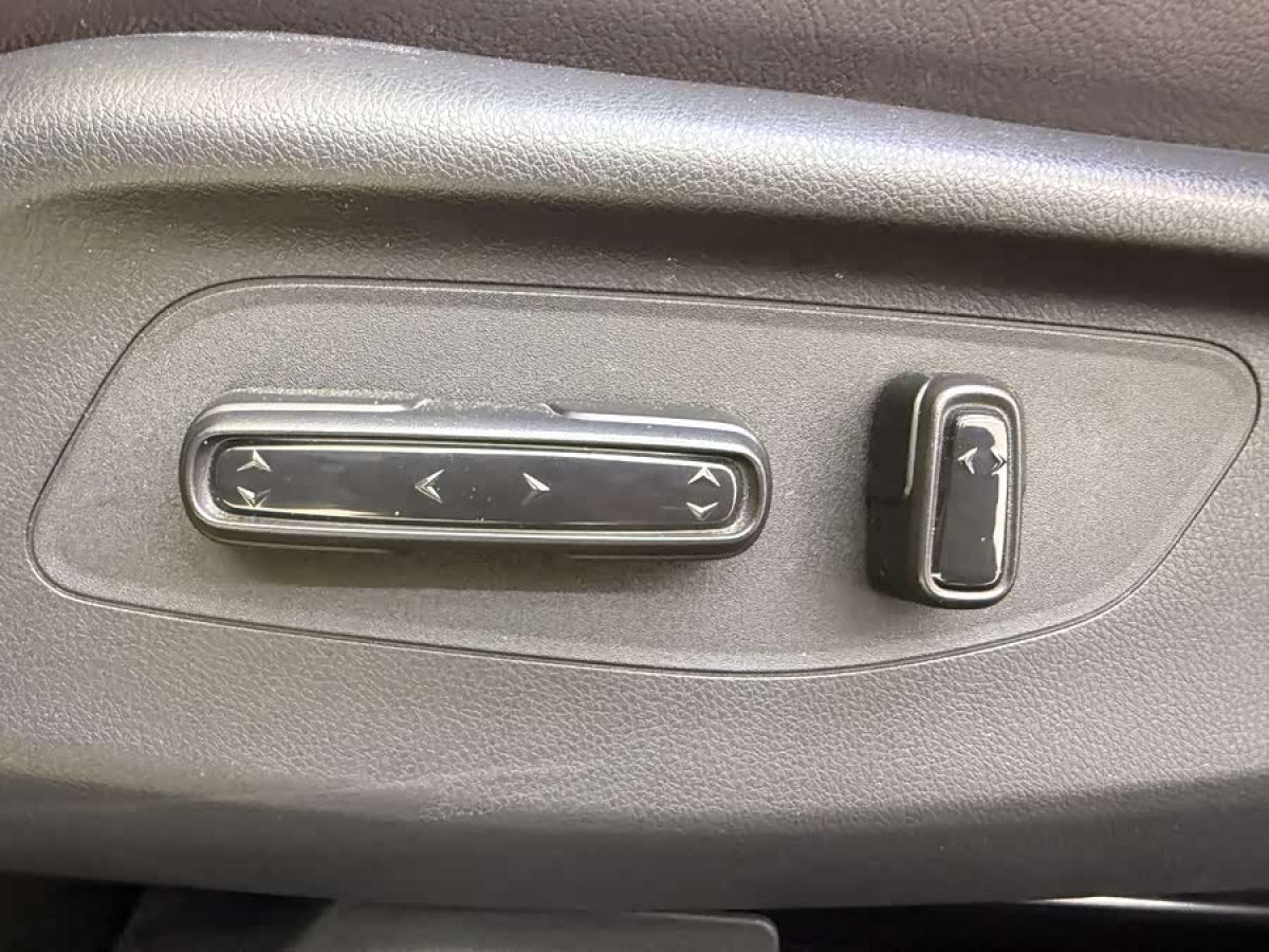 Honda ZR-V 2022 car image #9