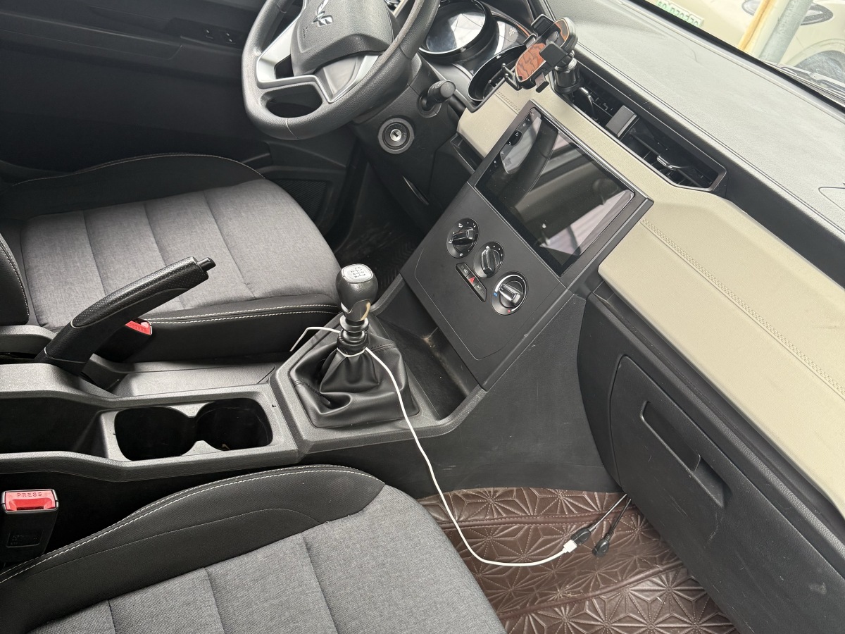 五菱汽车 五菱宏光PLUS 2020 #9 五菱汽车 五菱宏光PLUS 2020 汽车图片 #9