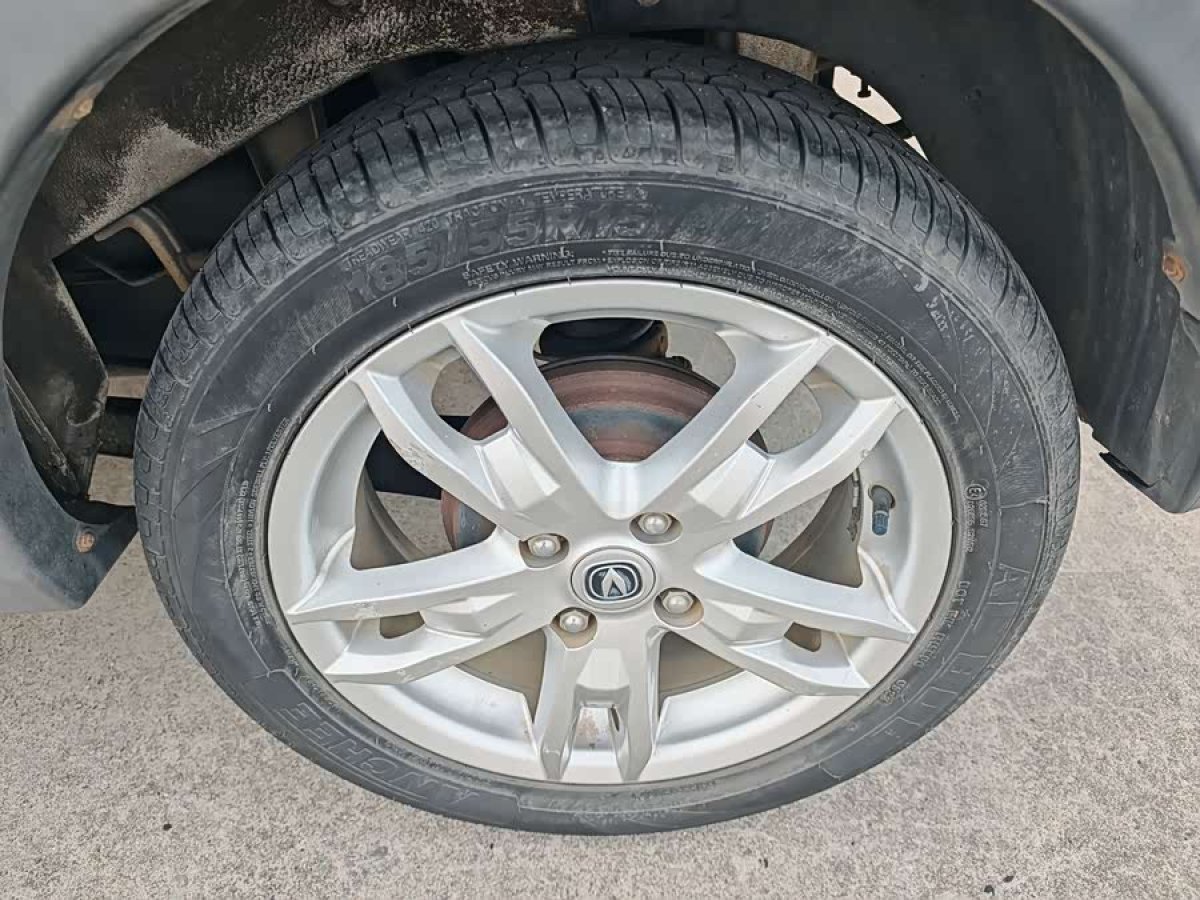 Changan CX20 2015 imagen de coche #9