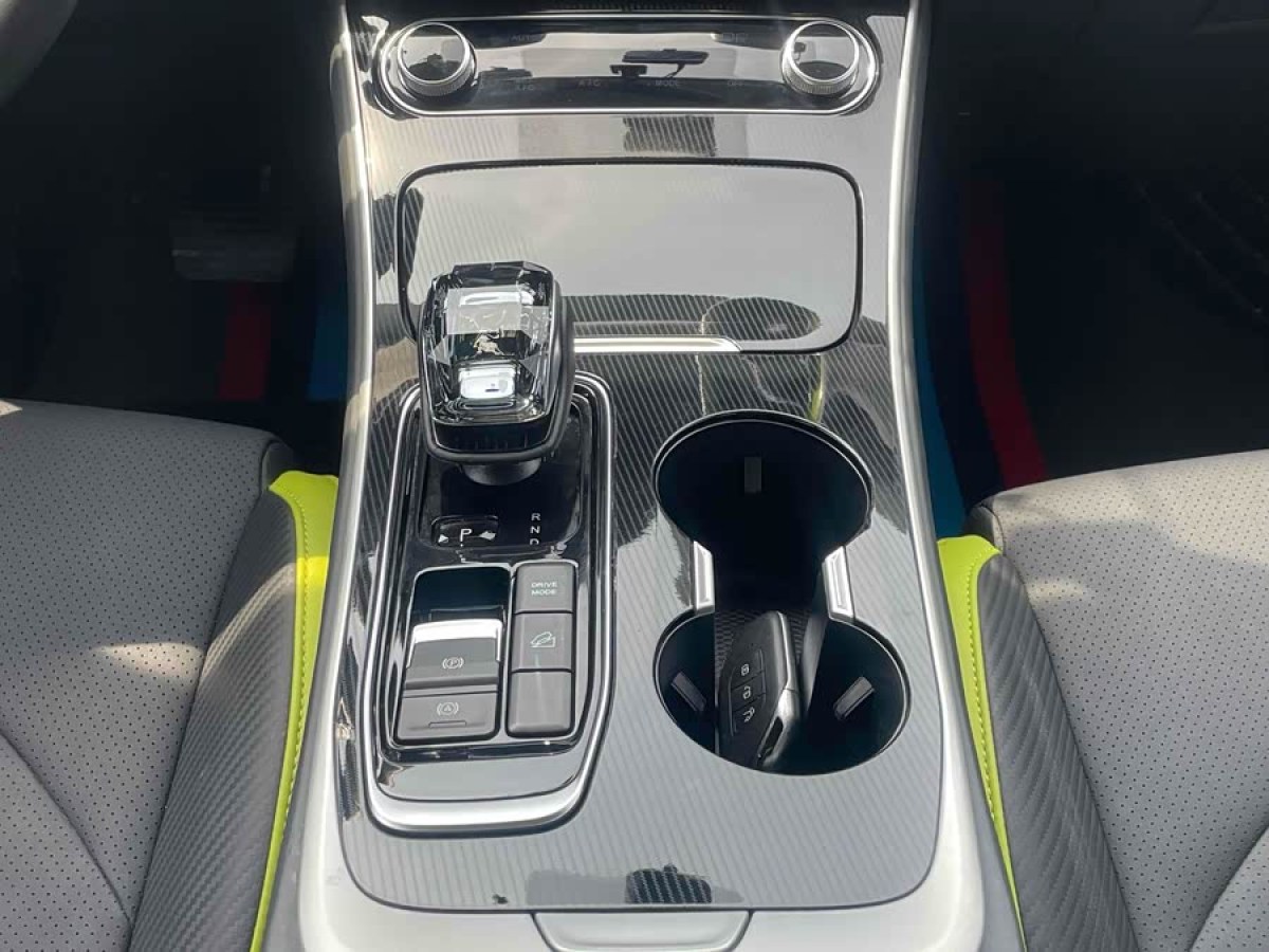 Forthing Thunder 2023 #9 Forthing Thunder 2023 car image #9