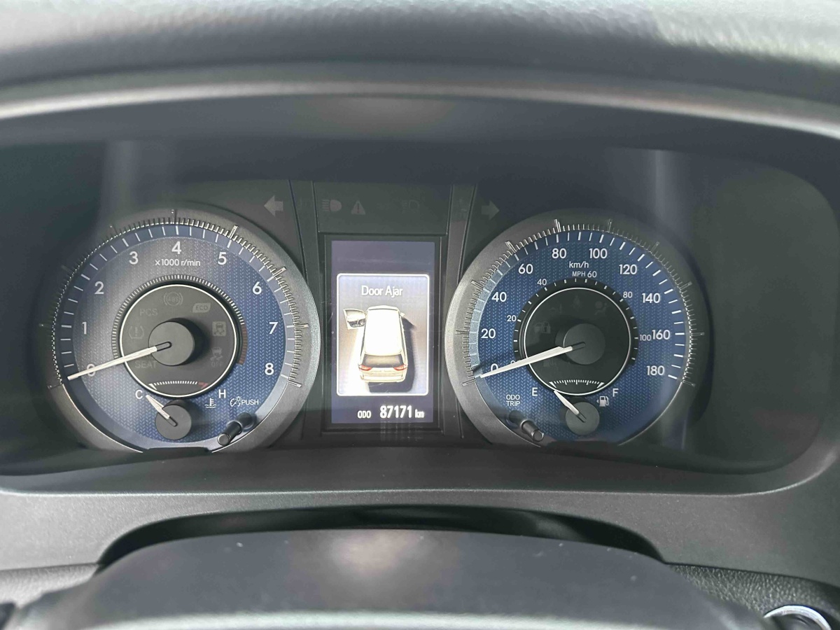 Toyota SIENNA 2019 car image #9