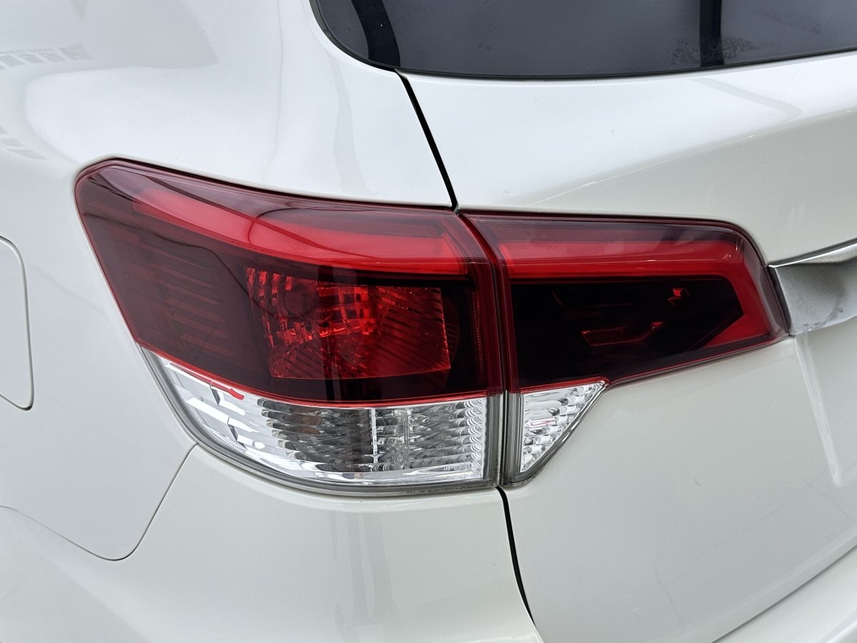 日产 途达 2023 汽车图片 #9