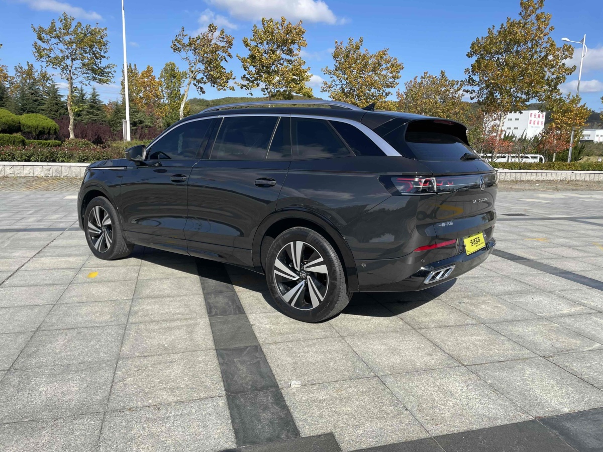 Volkswagen Tavendor 2023 car image #9