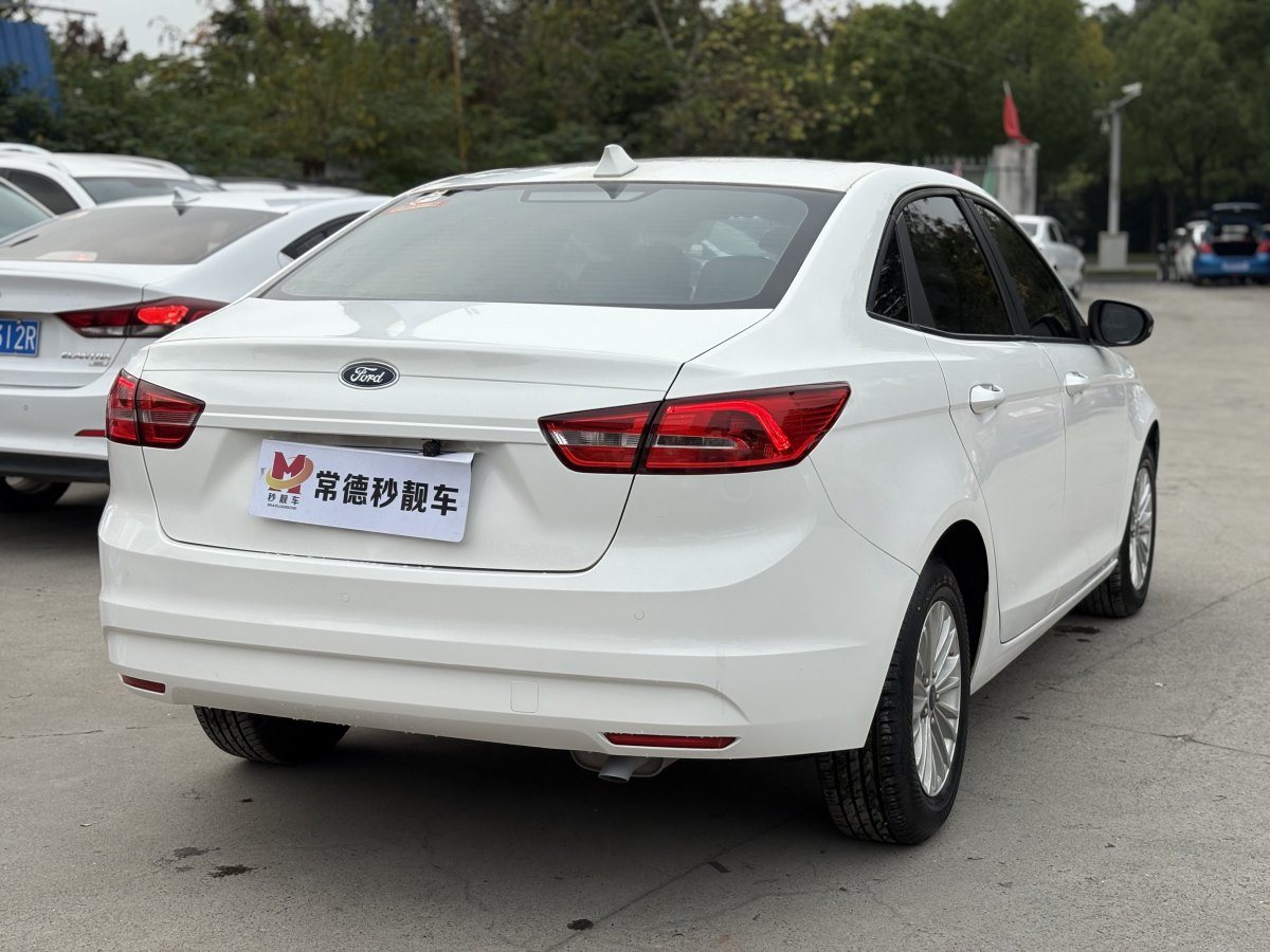 Ford Escort 2018 immagine di auto #9