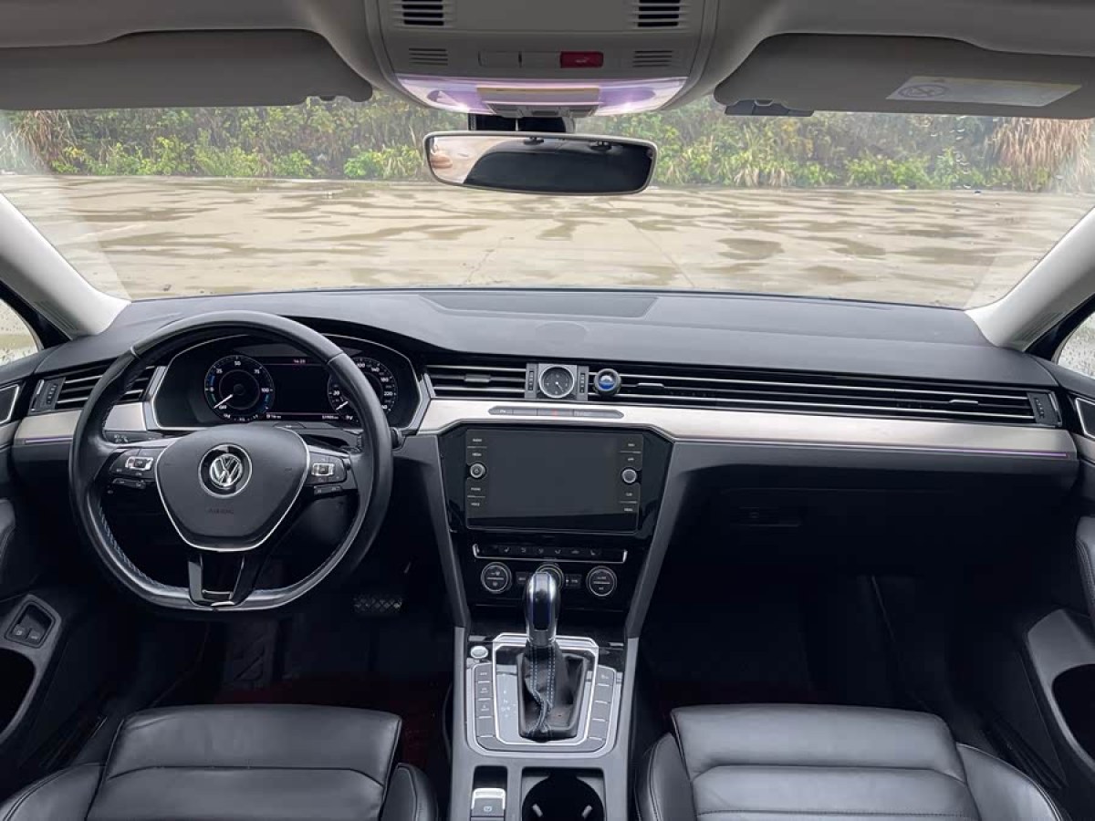 Volkswagen Variant New Energy 2020 صورة سيارة #9