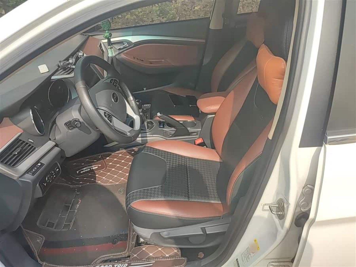 BYD G5 2015 #9 BYD G5 2015 car image #9