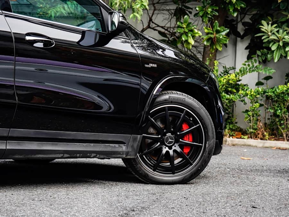 Mercedes-Benz GLA AMG 2023 car image #9