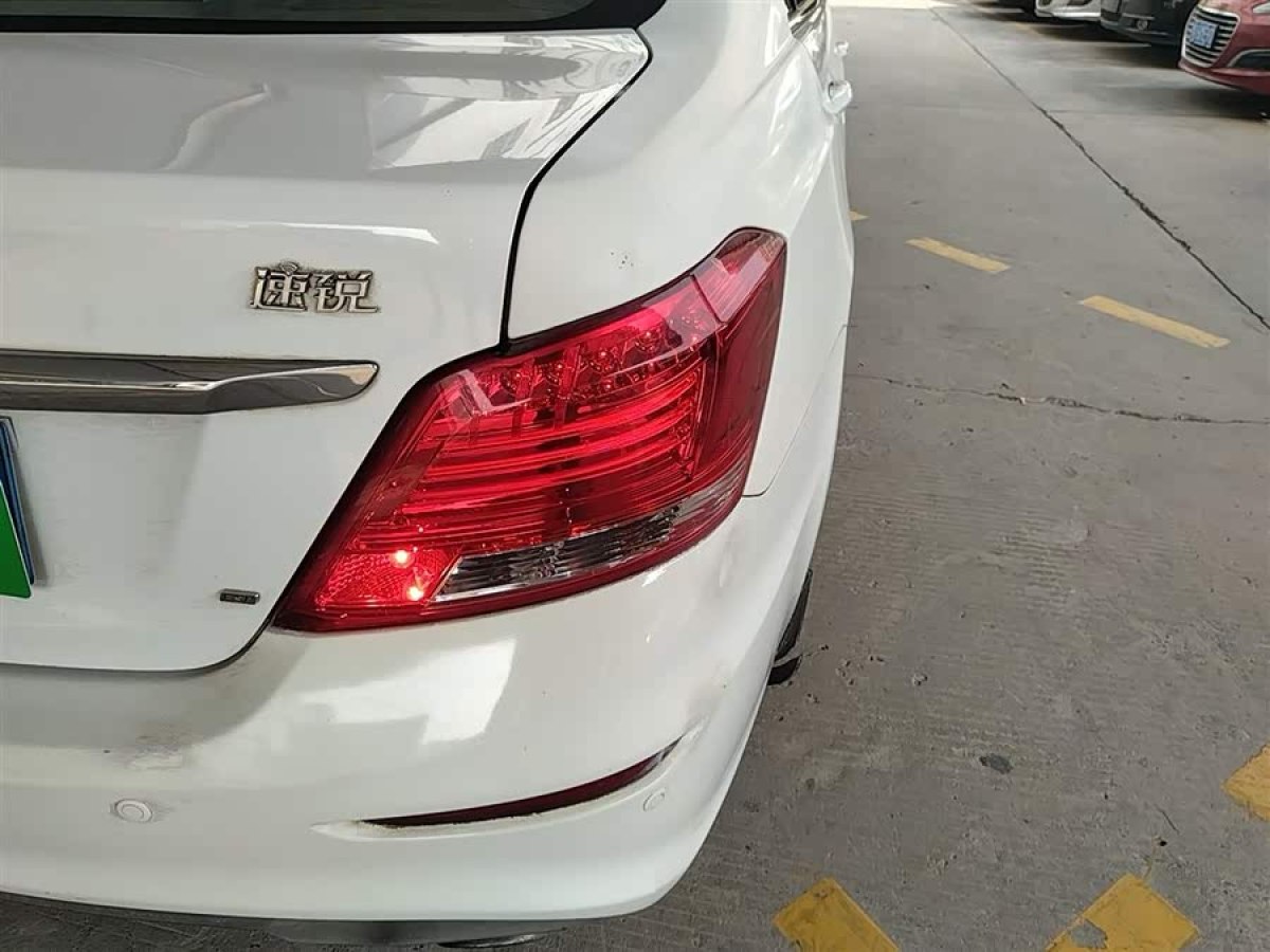 BYD SuRui 2015 car image #9