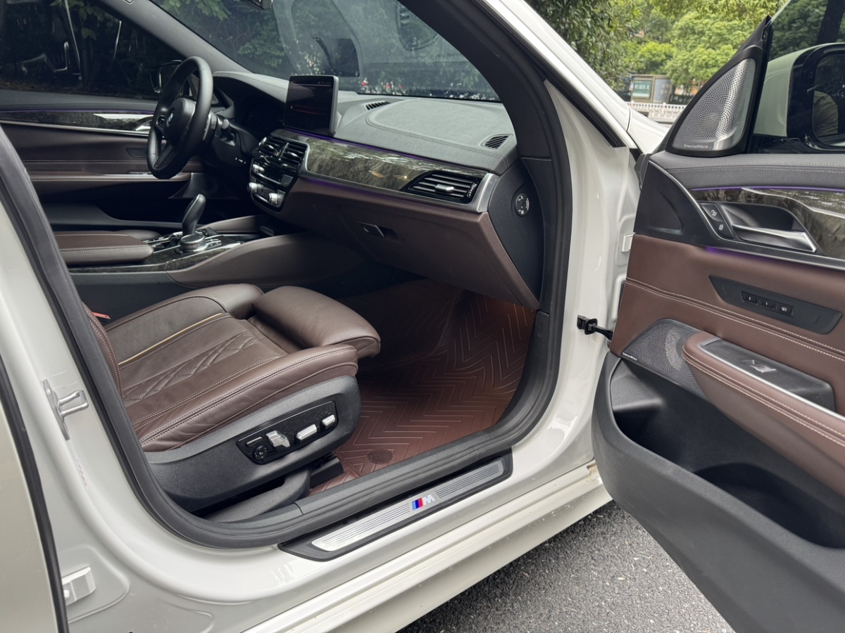 BMW 6 Series GT 2021 car image #9