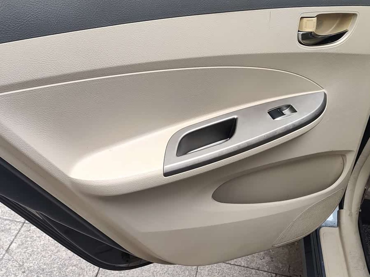 BYD L3 2014 immagine di auto #9