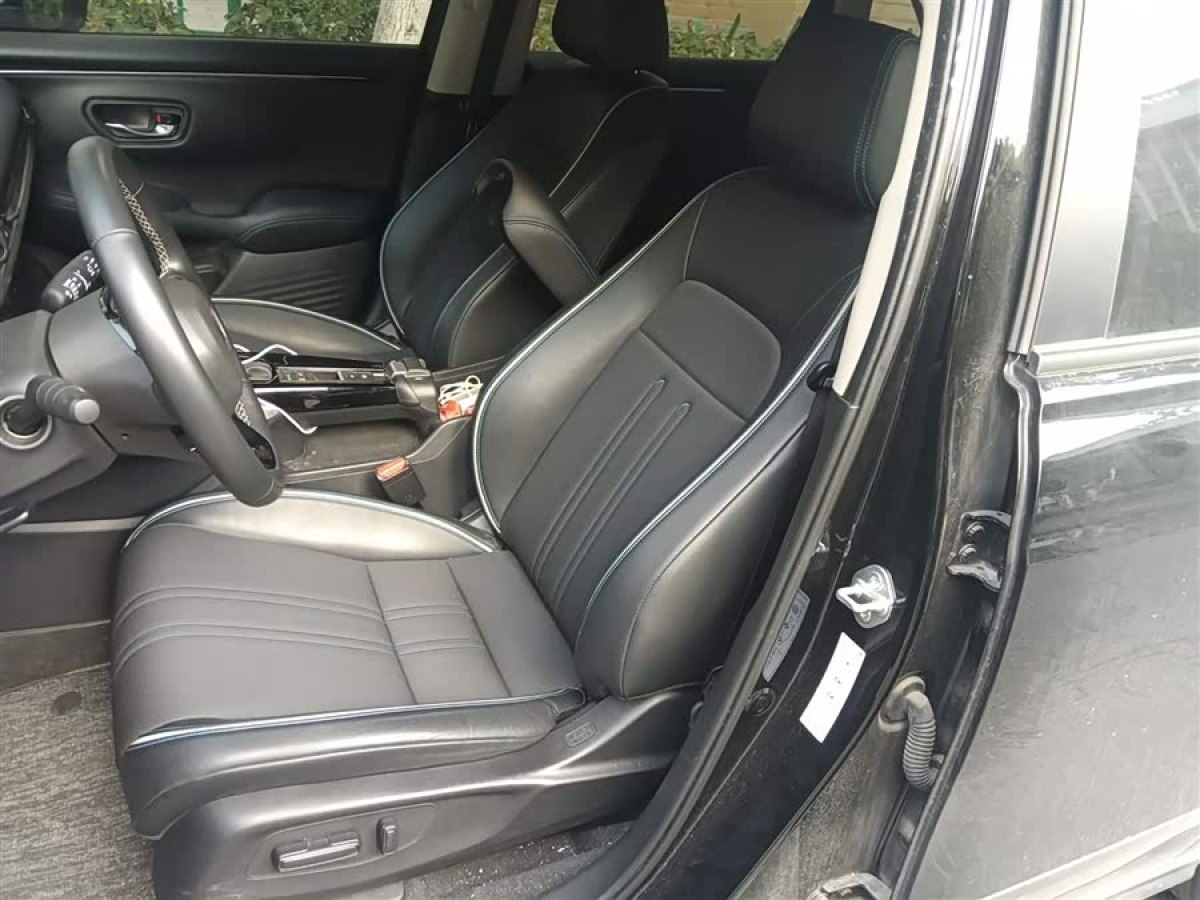 Honda HR-V 2024 car image #9