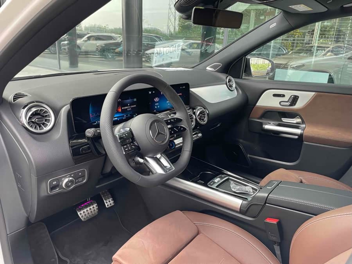 Mercedes-Benz GLA AMG 2025 #9 Mercedes-Benz GLA AMG 2025 صورة سيارة #9