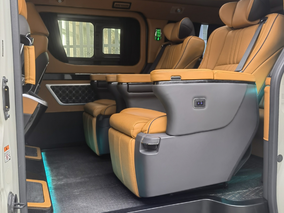 Toyota SIENNA 2024 #9 Toyota SIENNA 2024 car image #9