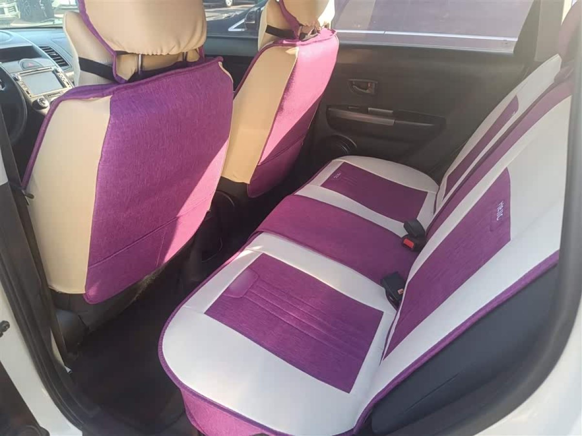 起亚 秀尔 2015 汽车图片 #9