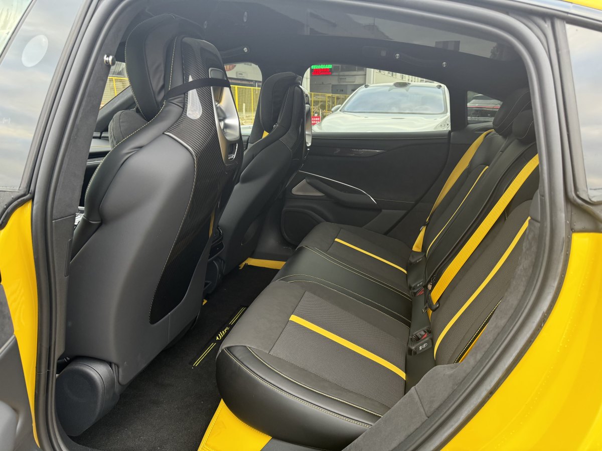 小米汽车 小米SU7 Ultra 2025 汽车图片 #9