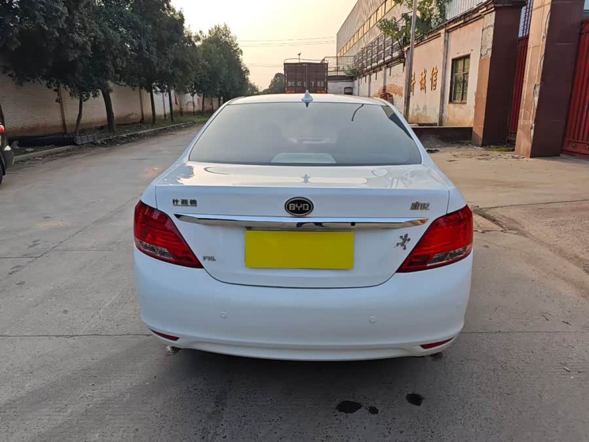 BYD SuRui 2013 car image #9