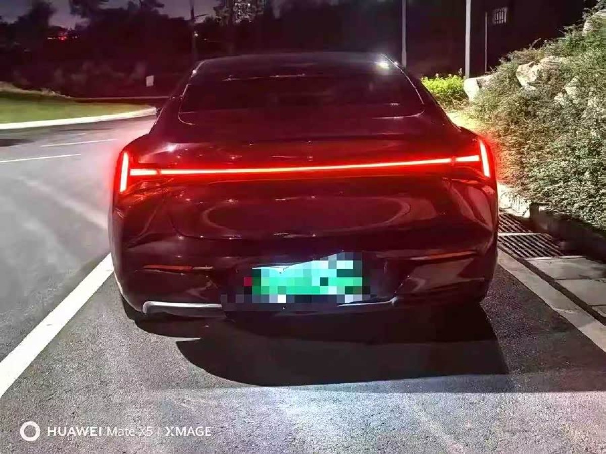 哪吒汽车 哪吒S 2023 汽车图片 #9