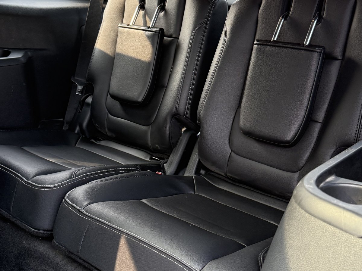 Ford Explorer (Imported) 2017 car image #9