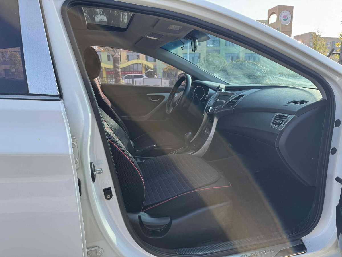 Hyundai Elantra MD 2014 #9 Hyundai Elantra MD 2014 car image #9