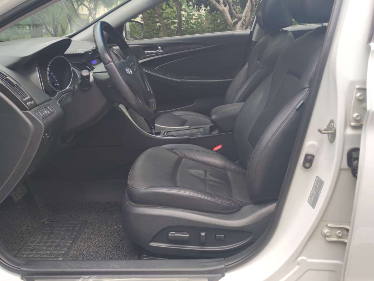 现代 索纳塔 2011 汽车图片 #9