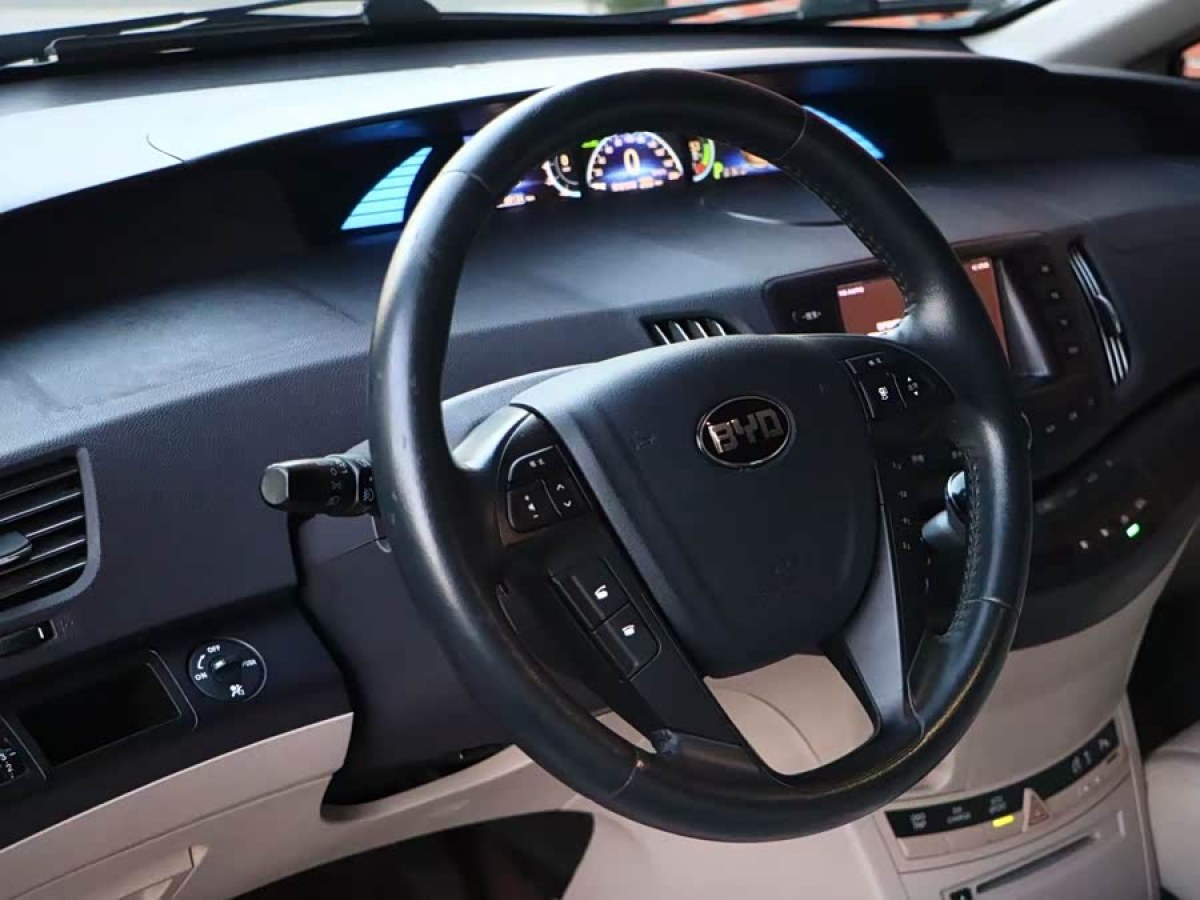 BYD e6 2016 #9 BYD e6 2016 car image #9