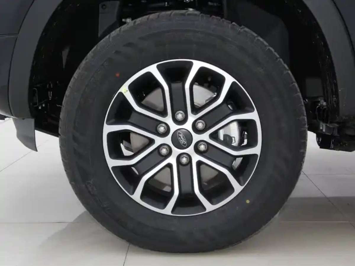 Ford Ranger (Imported) car image #9