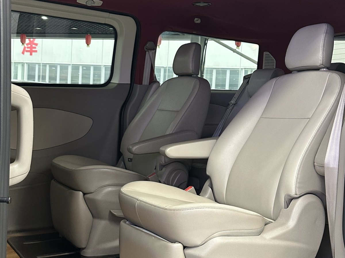 Ford Tourneo 2017 #9 Ford Tourneo 2017 car image #9