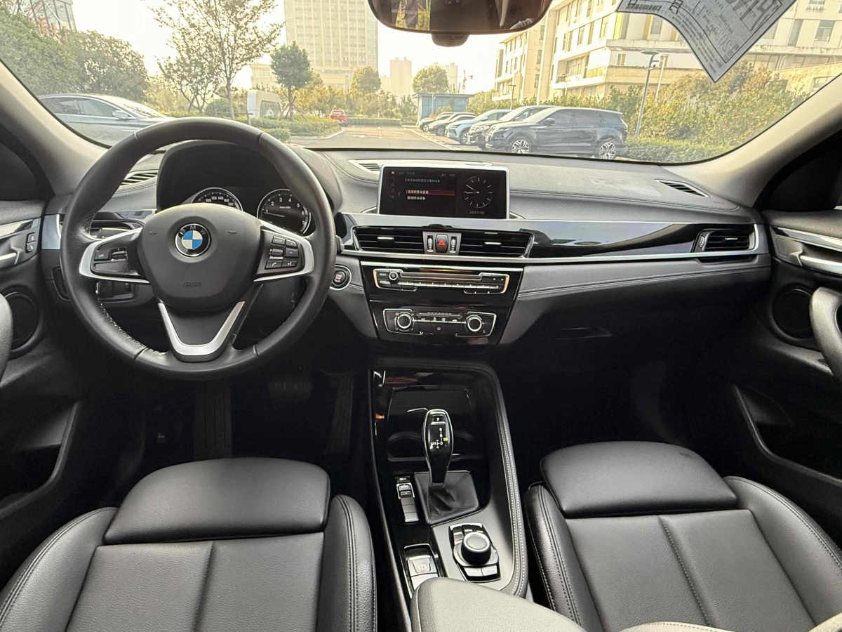 BMW X2 2019 car image #9
