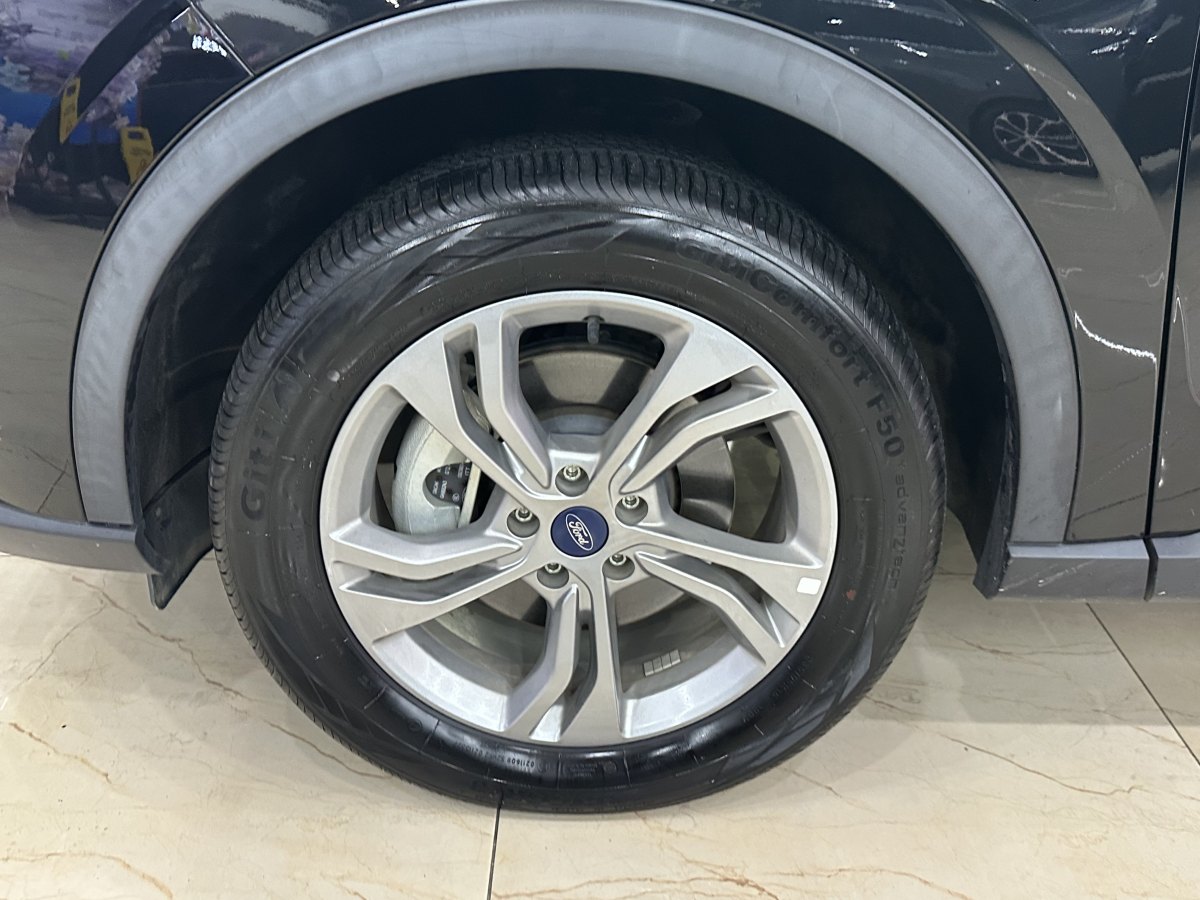 Ford Equator Sport 2024 immagine di auto #9