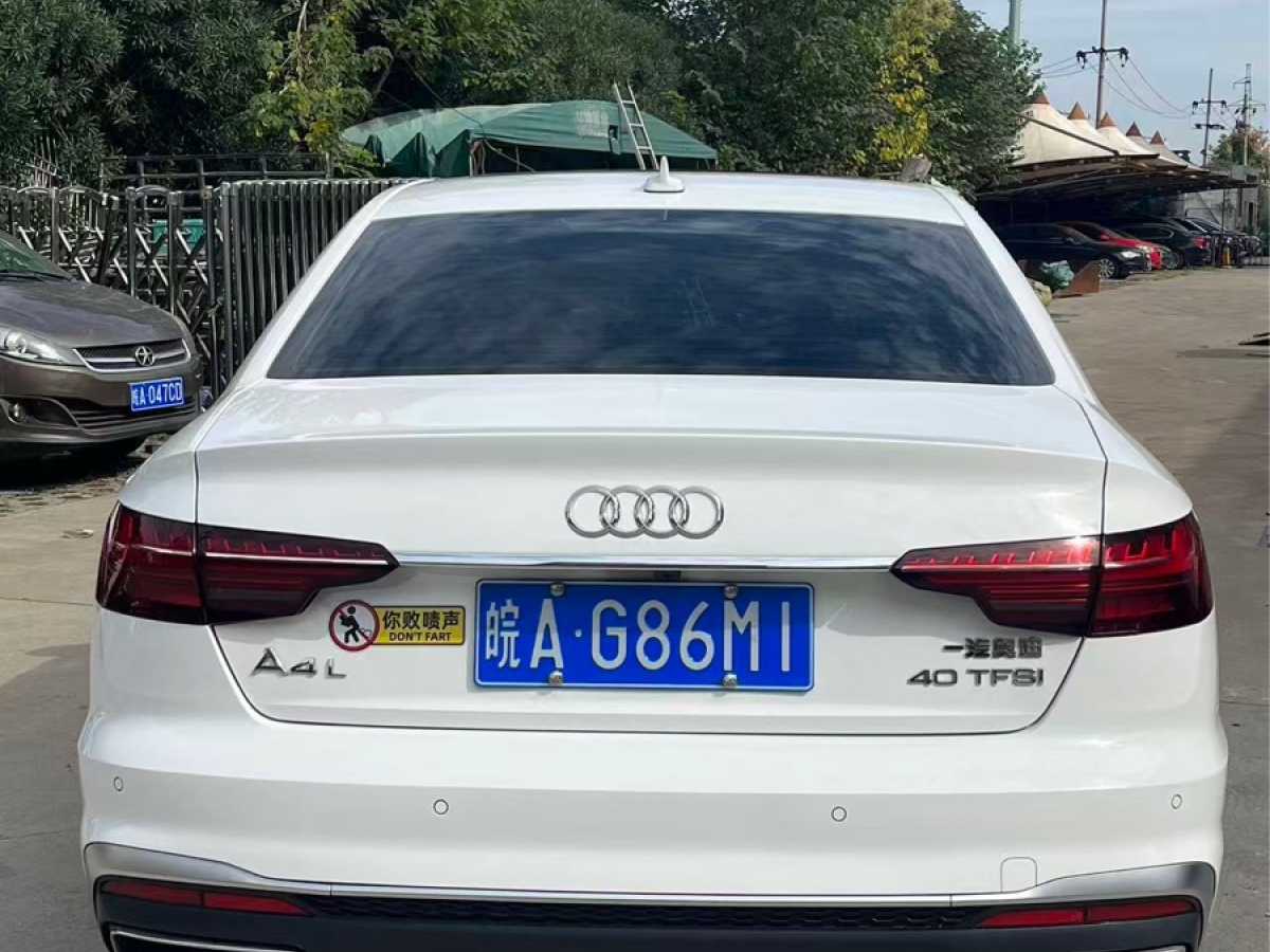 Audi A4 2022 car image #9