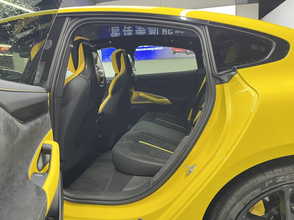 小米汽车 小米SU7 Ultra 2025 汽车图片 #9