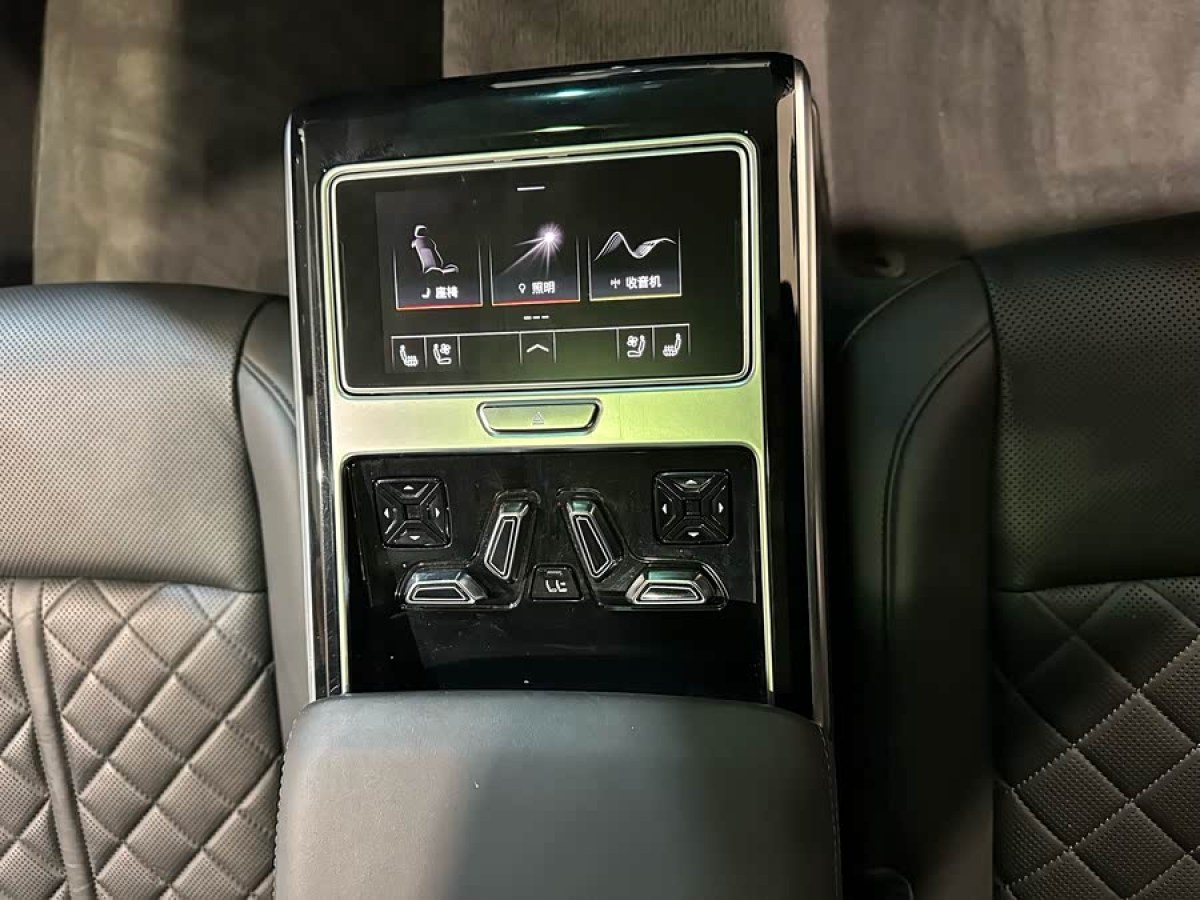 Audi A8 New Energy 2022 immagine di auto #9