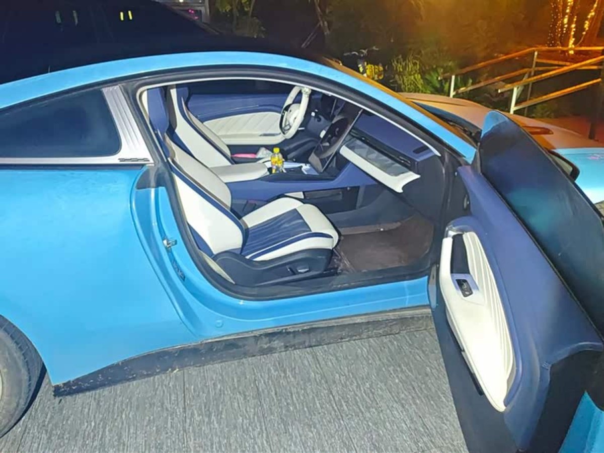 哪吒汽车 哪吒GT 2023 汽车图片 #9