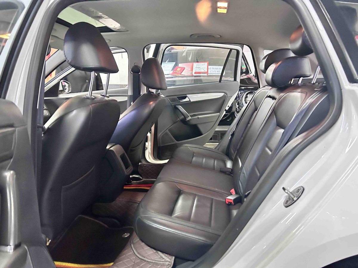 Volkswagen Gran Lavida 2016 immagine di auto #9