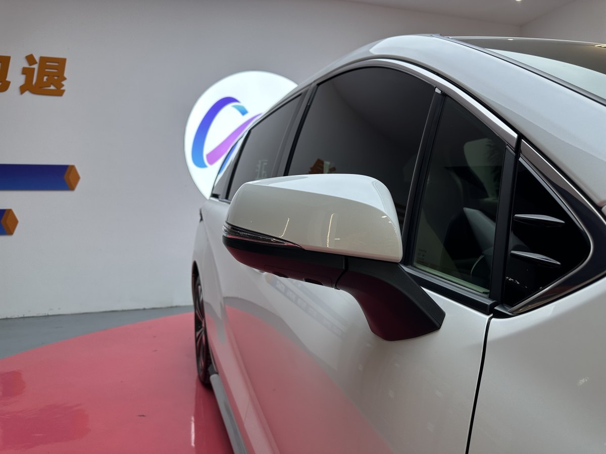 Toyota Granvia 2024 #9 Toyota Granvia 2024 immagine di auto #9