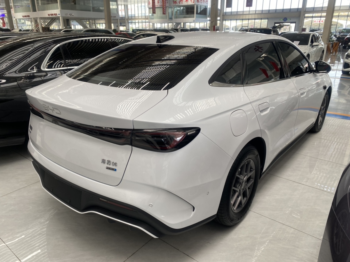 BYD Seal 06 DM-i 2025 #9 BYD Seal 06 DM-i 2025 car image #9