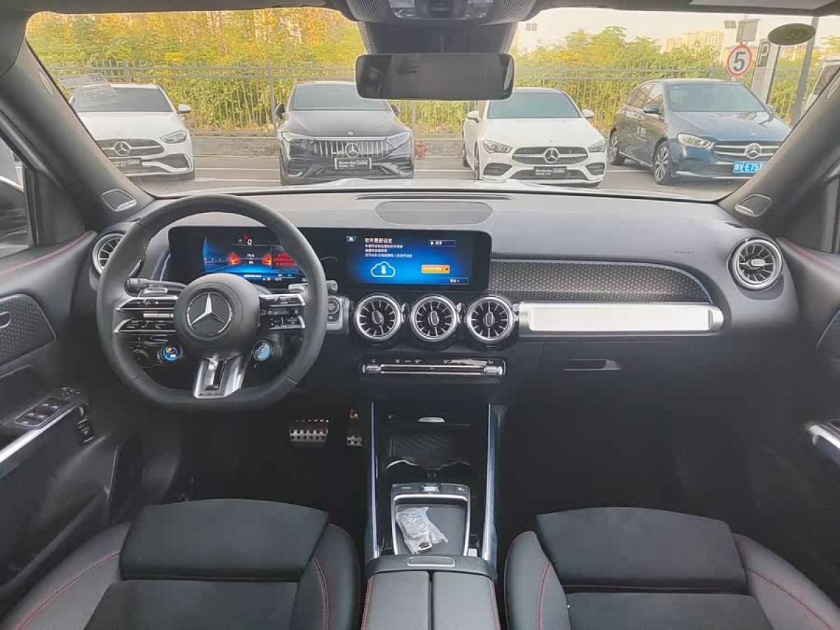 Mercedes-Benz GLB AMG 2025 #9 Mercedes-Benz GLB AMG 2025 car image #9