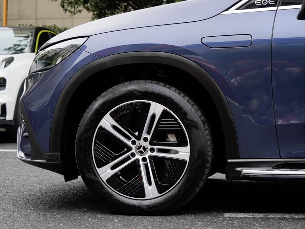 Mercedes-Benz EQE SUV 2023 car image #9