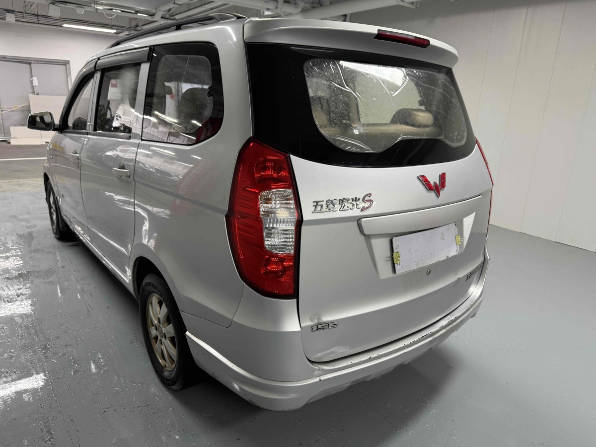 Wuling Hongguang 2017 изображение автомобиля #9