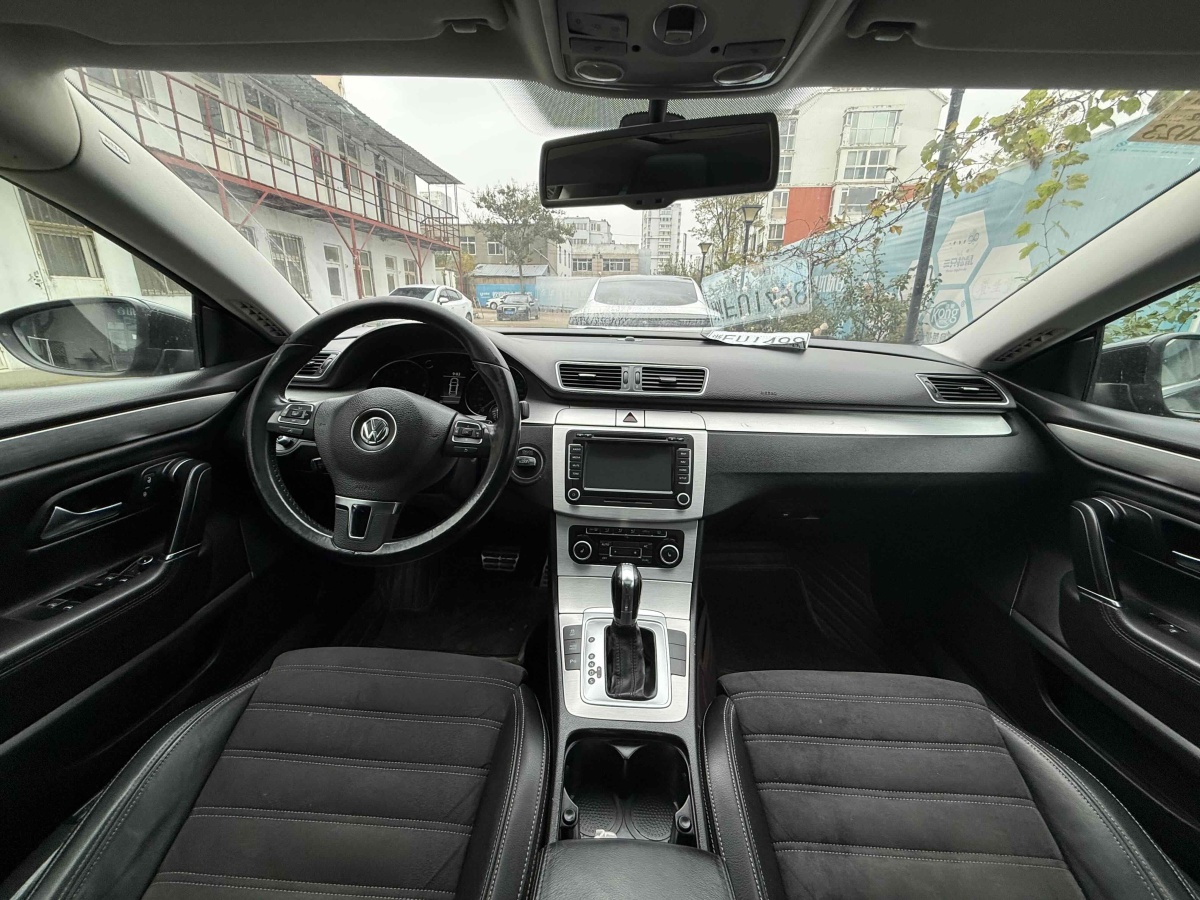 Volkswagen CC 2012 car image #9