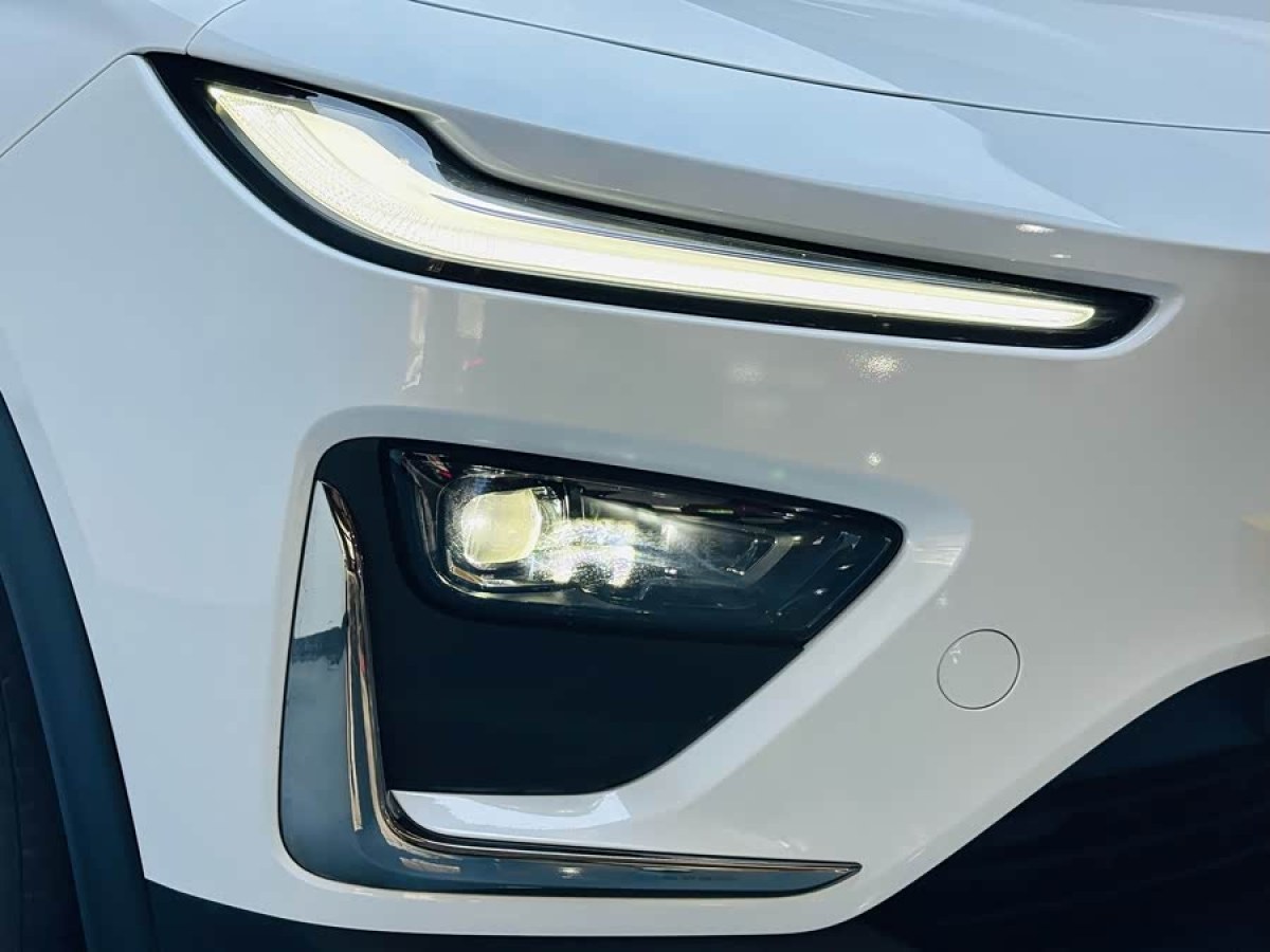 哪吒汽车 哪吒X 2024 汽车图片 #9