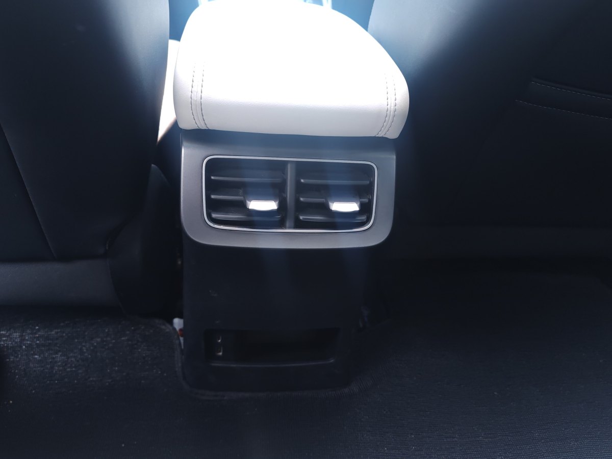 BYD Seal 06 DM-i 2024 #9 BYD Seal 06 DM-i 2024 immagine di auto #9