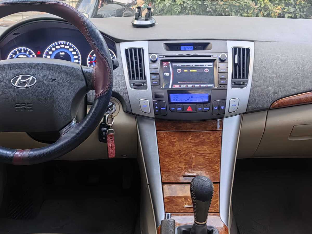 Hyundai Sonata NFC 2012 car image #9