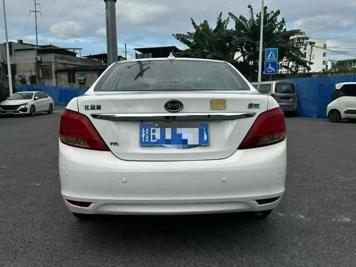 BYD SuRui 2013 car image #9