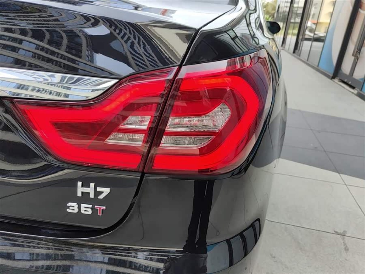 HongQi H7 2018 car image #9